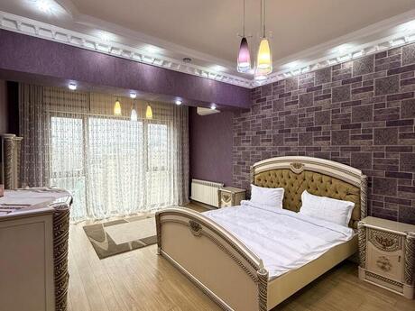 Elan №6193614 - Bakı, Şah İsmayıl Xətai m., 4 otaqlı, 180 m², 18/18 mərtəbə