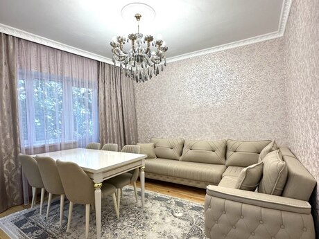 Объявление №6193854 - Баку, Сабаильский р., 3-комн., 95 м²