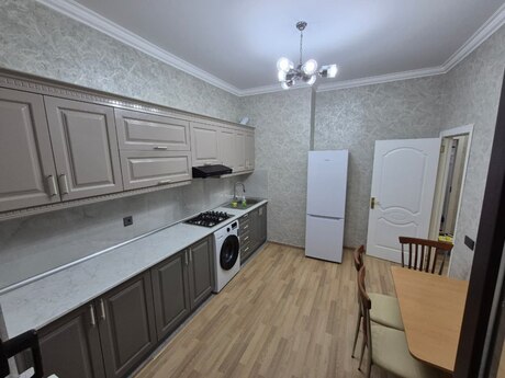 Elan №6193807 - Bakı, Gənclik m., 3 otaqlı, 110 m², 9/14 mərtəbə