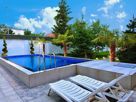 7 otaqlı həyət evi/bağ evi - Qəbələ - 400 m²
