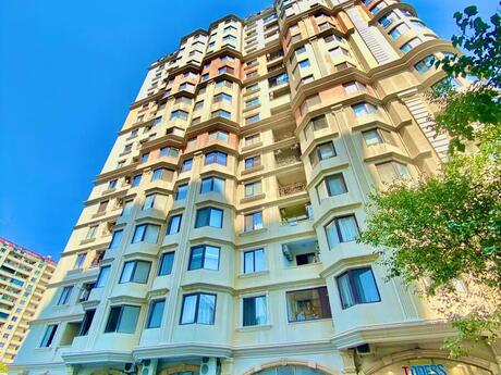 Elan №6194166 - Bakı, Nəsimi r., 3 otaqlı, 157 m², 6/18 mərtəbə