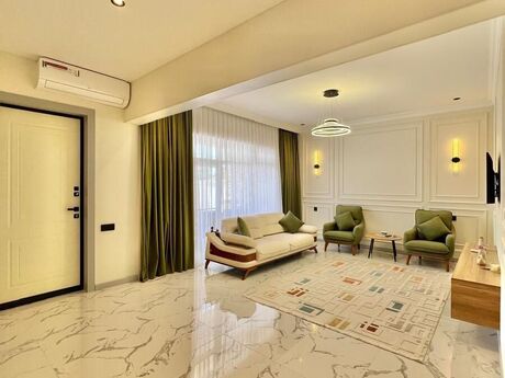 4 otaqlı həyət evi/bağ evi - Qala q. - 200 m²