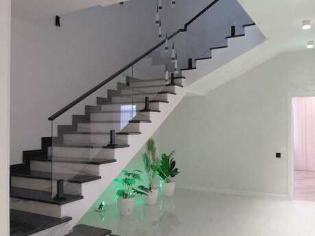 Mərdəkanda 5 otaqlı həyət evi satılır, 278 m², 320 000 AZN, şəkil 2 / 12
