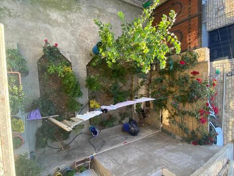 8 otaqlı həyət evi/bağ evi - Badamdar q. - 300 m²