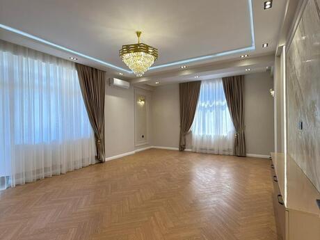 Elan №6194931 - Bakı, 28 May m., 3 otaqlı, 132 m², 10/17 mərtəbə