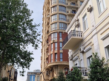 3-комнатная квартира, 185 м², Sahil: 940 000 ₼ 2