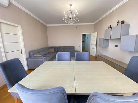 Elan №6195085 - Bakı, Elmlər Akademiyası m., 3 otaqlı, 110 m², 16/17 mərtəbə