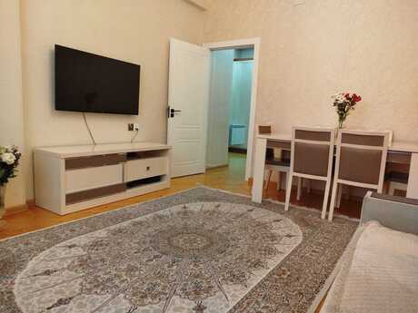Elan №6195186 - Bakı, Həzi Aslanov m., 2 otaqlı, 76 m², 10/16 mərtəbə