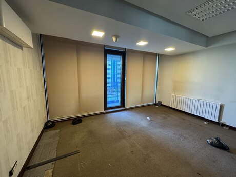 8-комн. офис - м. Шах Исмаил Хатаи - 412 м²