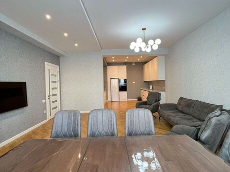 3-room apartment for rent, 140 m², Sahil: 3 400 ₼/mo 4