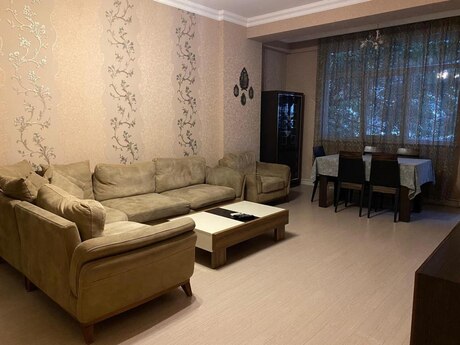 Elan №6195265 - Bakı, Qara Qarayev m., 2 otaqlı, 70 m², 2/16 mərtəbə