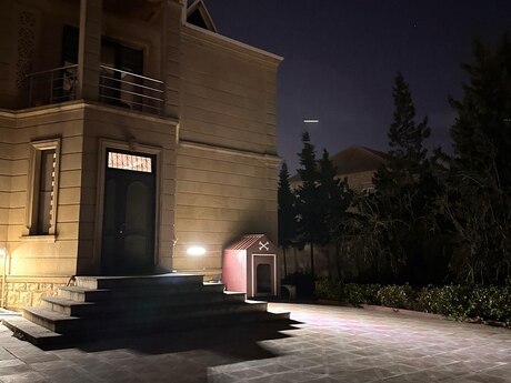 6 otaqlı həyət evi/bağ evi - M.Ə.Rəsulzadə q. - 270 m²