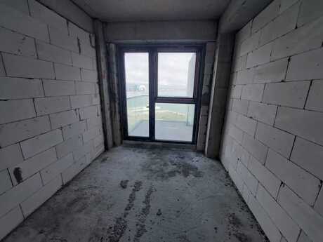4 otaqlı yeni tikili - Bayıl q. - 303 m²