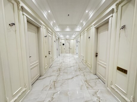 5 otaqlı yeni tikili - Ağ şəhər q. - 200 m²