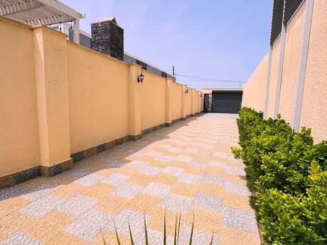 4 otaqlı həyət evi/bağ evi - Mərdəkan q. - 150 m²
