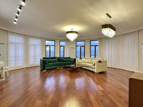 Elan №6195716 - Bakı, Şah İsmayıl Xətai m., 4 otaqlı, 192 m², 18/23 mərtəbə