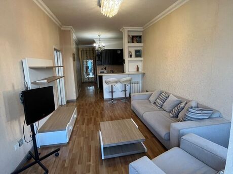 2 otaqlı yeni tikili - Şah İsmayıl Xətai m. - 75 m²