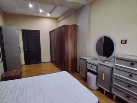 Kirayə 3 otaqlı mənzil, 127 m², Nizami: 1 367 ₼/ay 5