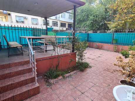 4 otaqlı ofis - Nəriman Nərimanov m. - 120 m²