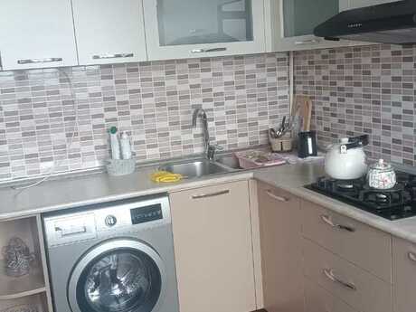 2 otaqlı köhnə tikili - Memar Əcəmi m. - 65 m²