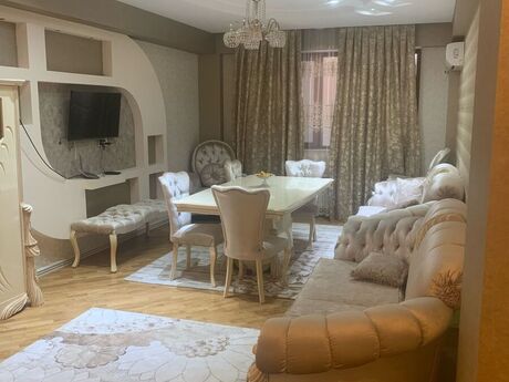 Elan №6196472 - Bakı, Əhmədli m., 3 otaqlı, 139 m², 12/13 mərtəbə