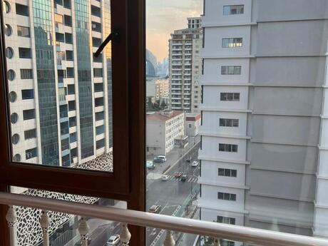4 otaqlı mənzil, 180 m², Park Azure: 559 000 ₼ 2