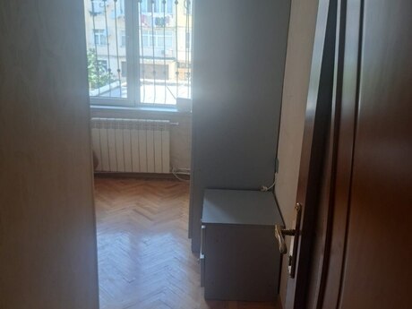 2 otaqlı köhnə tikili - Gənclik m. - 45 m²