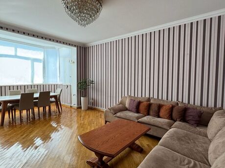 Elan №6196622 - Bakı, İnşaatçılar m., 3 otaqlı, 126 m², 22/24 mərtəbə
