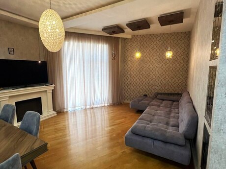 3-room apartment for rent, 107 m², Şah İsmayıl Xətai: 1 700 ₼/mo 5