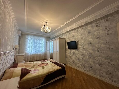 4 otaqlı yeni tikili - 28 May m. - 200 m²