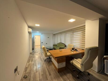 7 otaqlı ofis - Nəsimi r. - 180 m²
