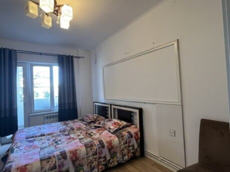 2 otaqlı köhnə tikili - İnşaatçılar m. - 65 m²