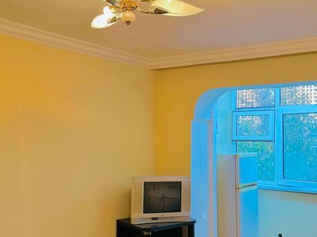 2 otaqlı köhnə tikili - Nəriman Nərimanov m. - 55 m²