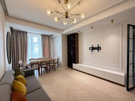 4 otaqlı yeni tikili - Şah İsmayıl Xətai m. - 130 m²