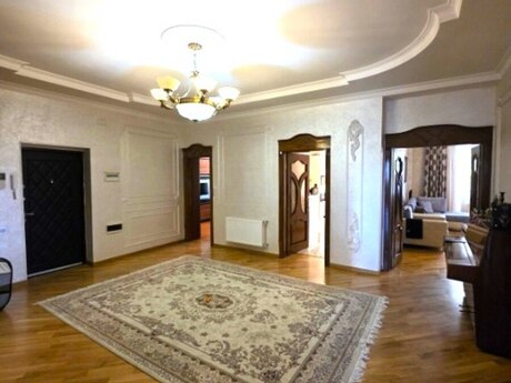 4-room apartment, 210 m², Nizami: 525 000 ₼ 5