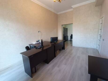 3 otaqlı ofis - Nizami m. - 120 m²