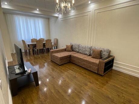 2 otaqlı yeni tikili - Elmlər Akademiyası m. - 70 m²