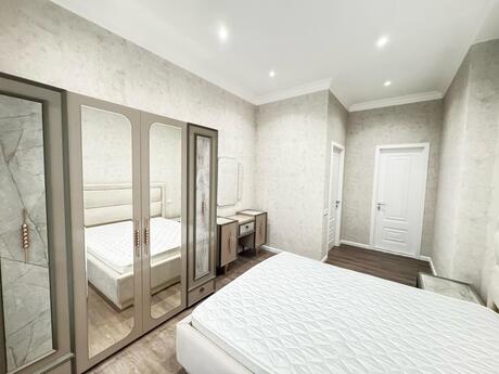 3 otaqlı yeni tikili - Xətai r. - 145 m²