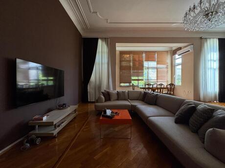 4-room apartment, 200 m², Bayıl: 620 000 ₼ 3