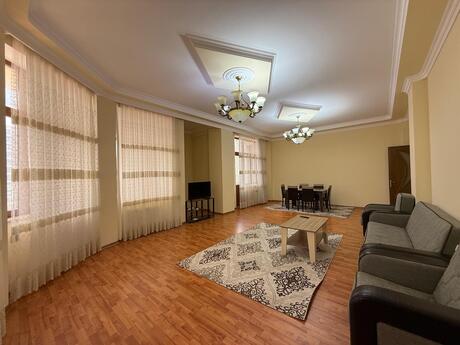 4 otaqlı ofis - Nizami m. - 220 m²