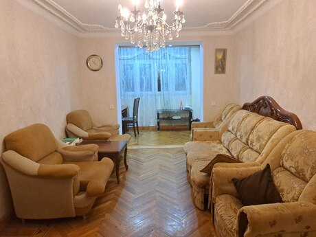 3 otaqlı köhnə tikili - Gənclik m. - 90 m²