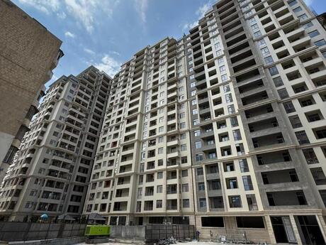 2-комн. новостройка - Насиминский  р. - 100 м²