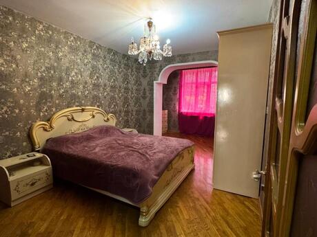 4-комн. вторичка - м. Кара Караев - 110 м²
