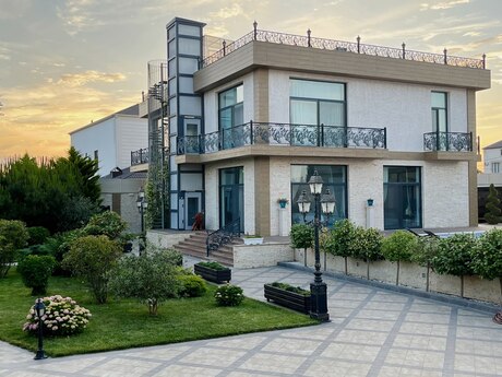 Şağan q.