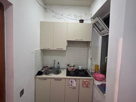 2 otaqlı köhnə tikili - Nərimanov r. - 16 m²