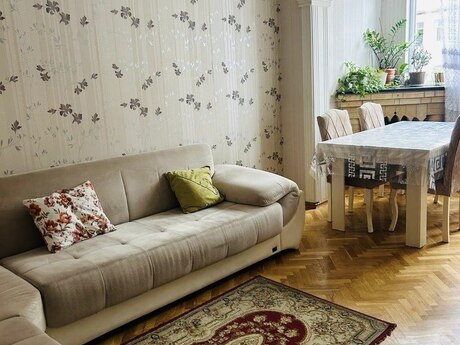 3 otaqlı köhnə tikili - Memar Əcəmi m. - 62 m²