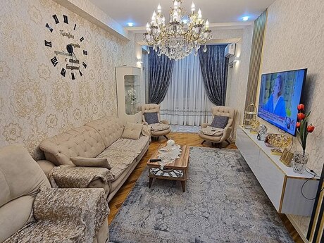 Qara Qarayev m.