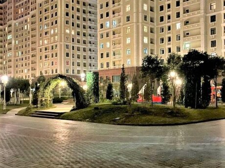 Elmlər Akademiyası m.