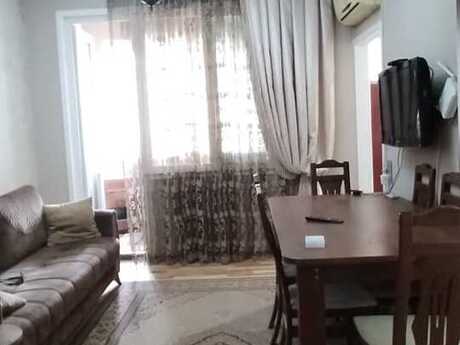 2 otaqlı köhnə tikili - Memar Əcəmi m. - 55 m²