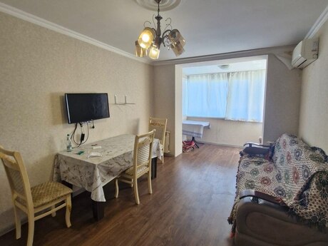 2 otaqlı köhnə tikili - Nəriman Nərimanov m. - 50 m²